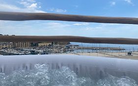 T2 Vue Sur Le Port Jacuzzi Terrasse Et Parking