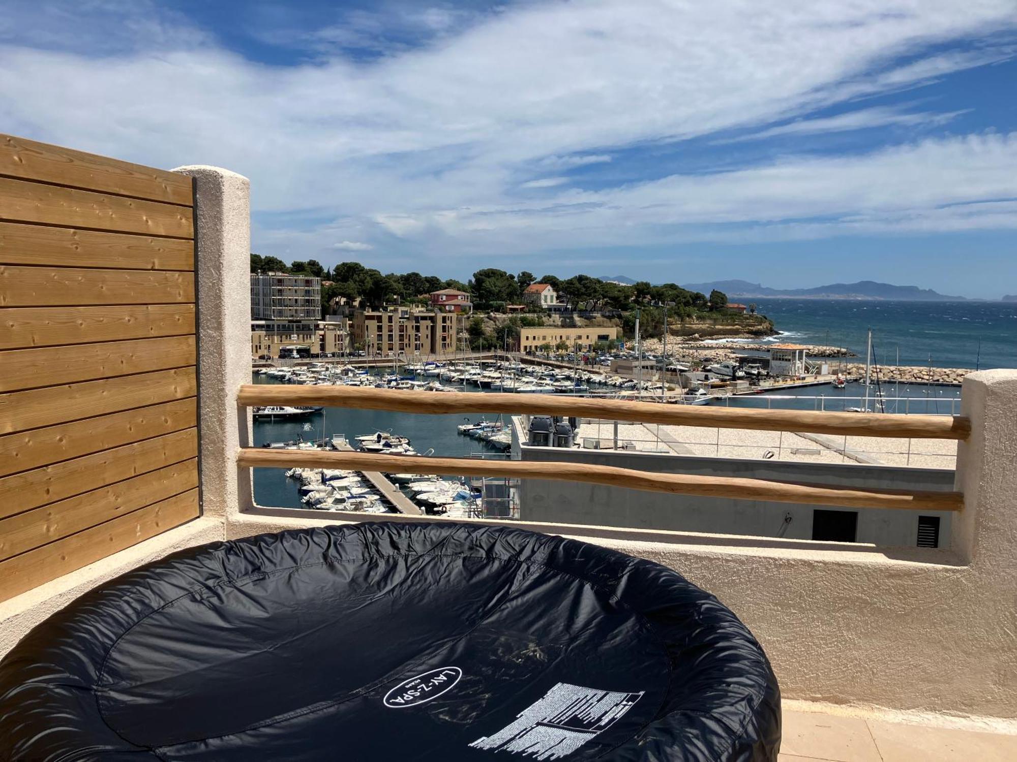 Appartement T2 Vue Sur Le Port Jacuzzi Terrasse Et Parking à Carry-le-Rouet Extérieur photo