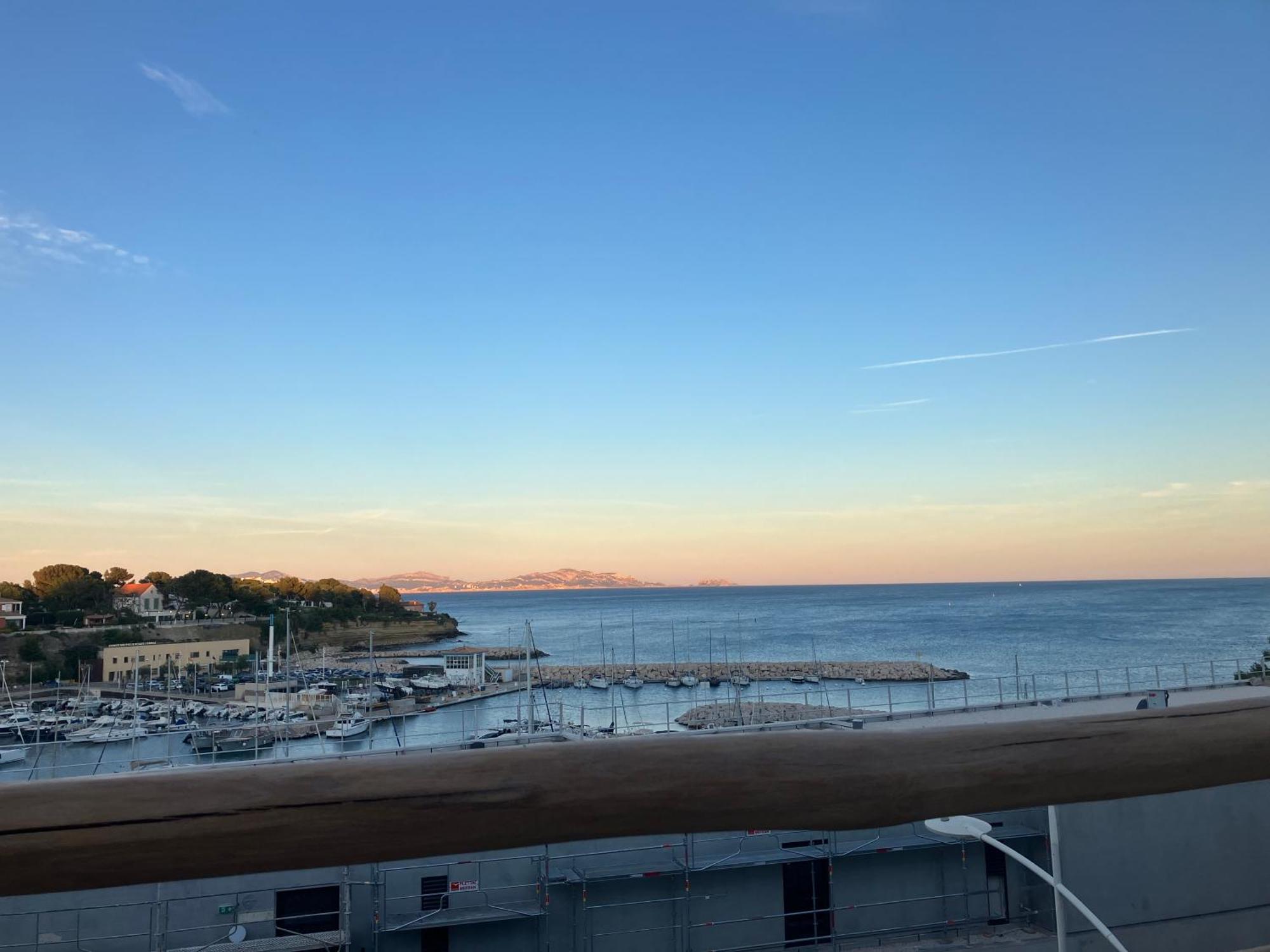 Appartement T2 Vue Sur Le Port Jacuzzi Terrasse Et Parking à Carry-le-Rouet Extérieur photo